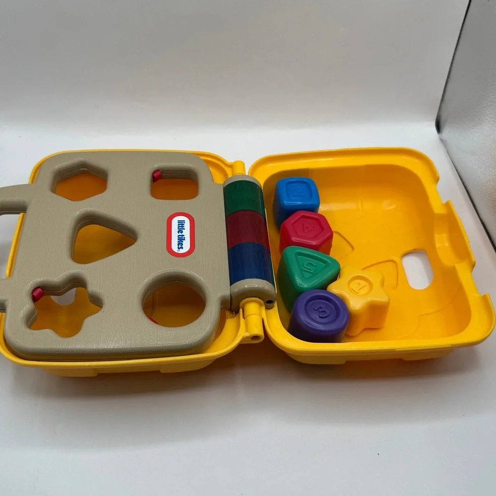 Little Tikes Shape Sorter Travel Case Kids Yellow Portable Learning Toy 1609